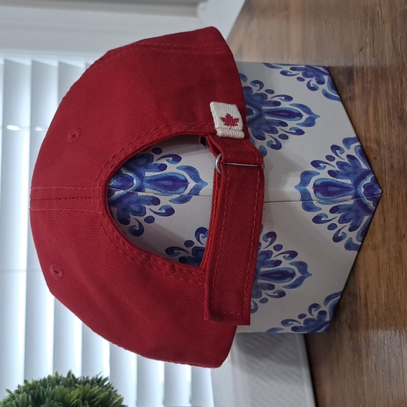 New, Canada baseball caps x2 - Picture 2 of 7
